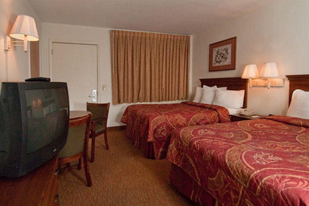 Econo Lodge Cherokee Near River Park Cameră foto